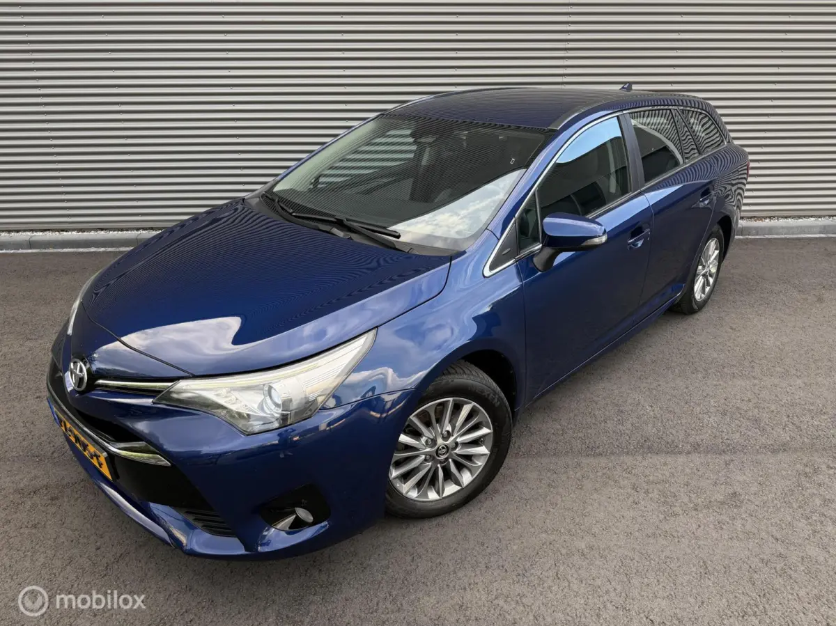 1.8 VVT-i Aspiration | Clima | Camera | Cruise | Navi | 2 eigenaren