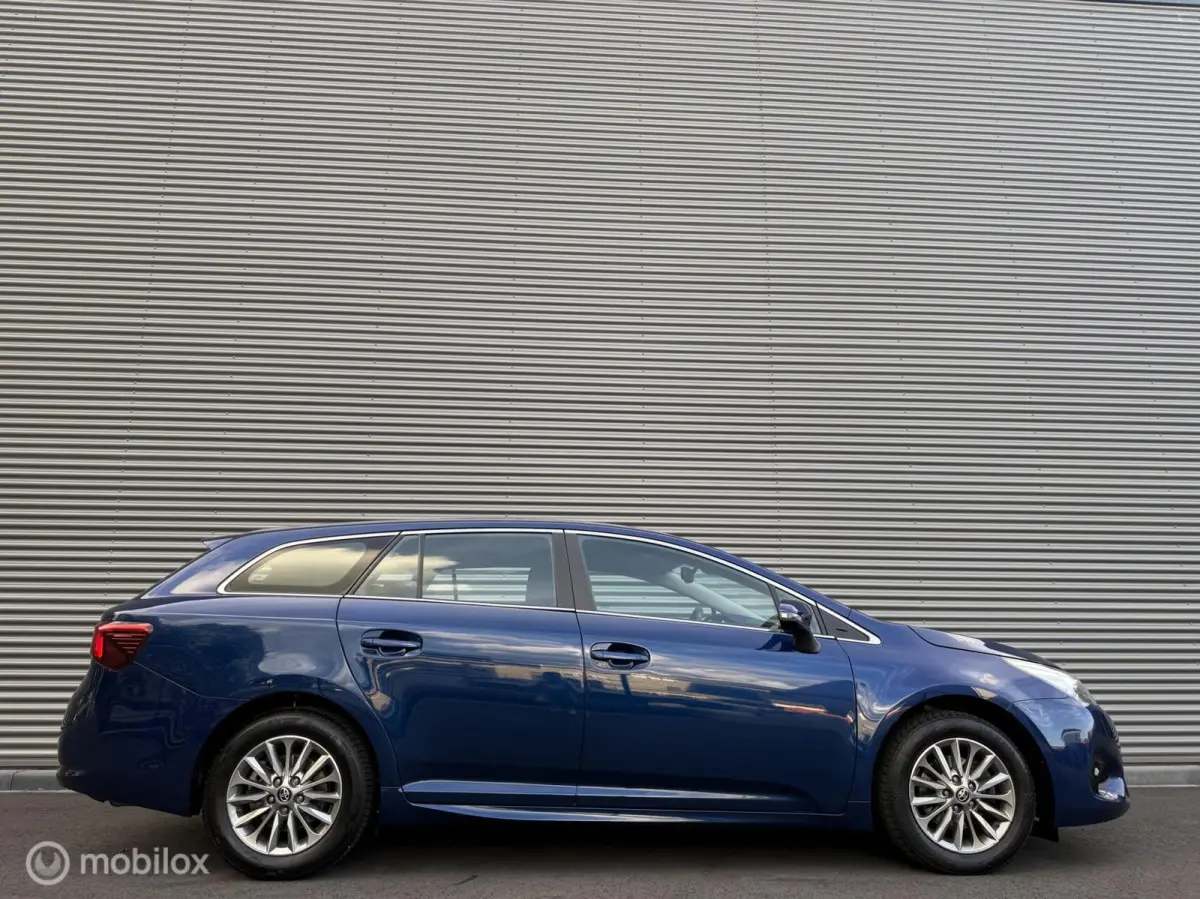 1.8 VVT-i Aspiration | Clima | Camera | Cruise | Navi | 2 eigenaren