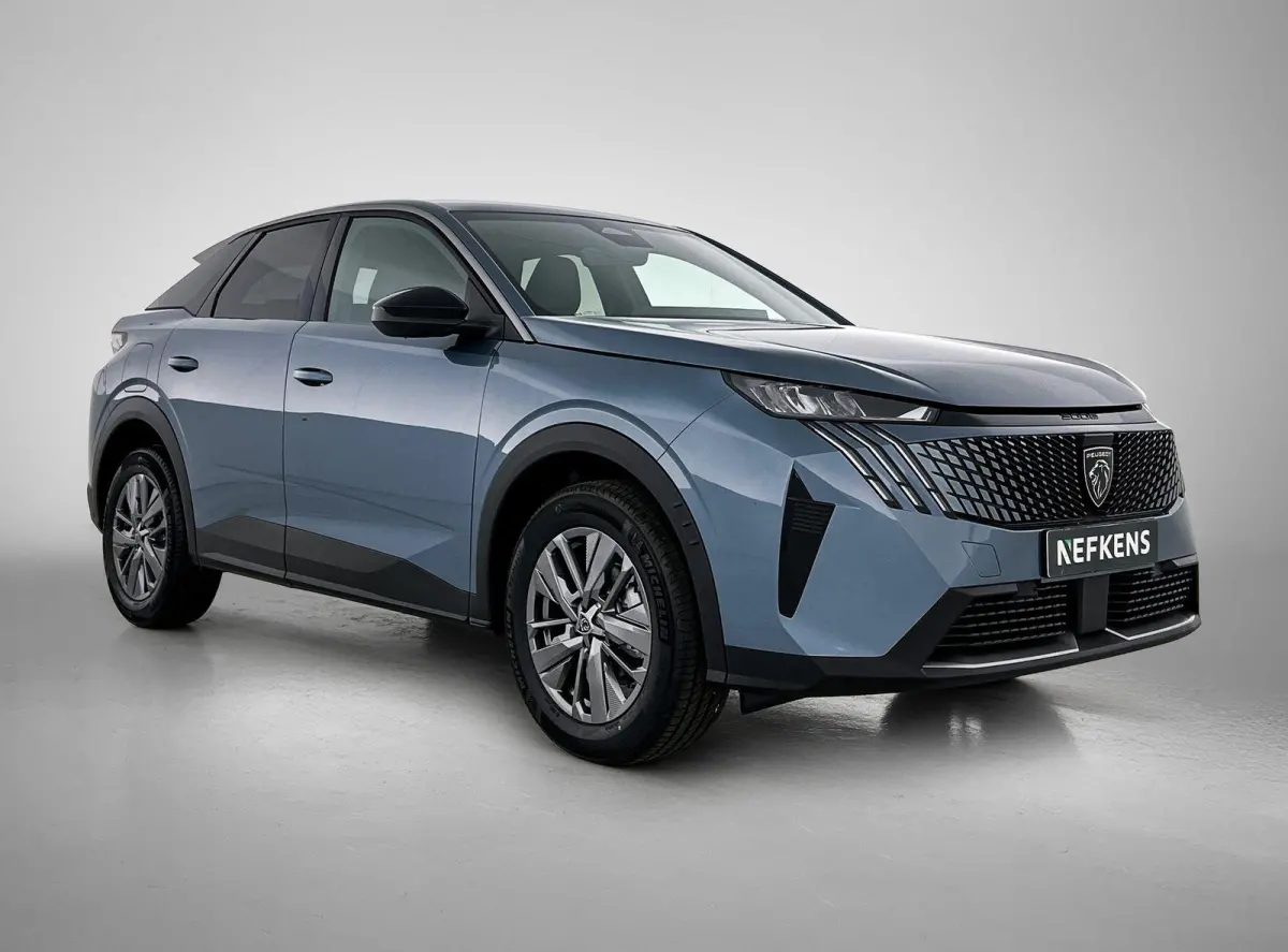 1.2 145pk Hybrid Allure Automaat | Panoramic Navigation Pack | Seat Pack | Camera | LED | 18"LMV | Keyless Entry/Start |