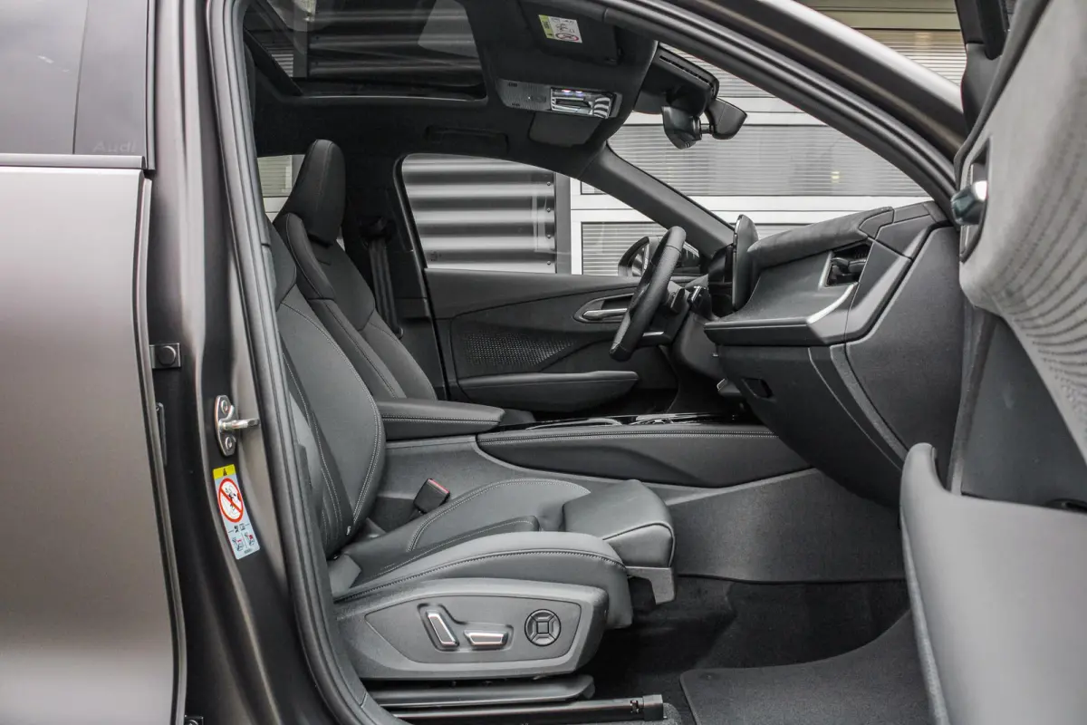 1.5 e-hybrid 272pk S Edition | Panoramadak | Trekhaak | Tech Pro Pakket