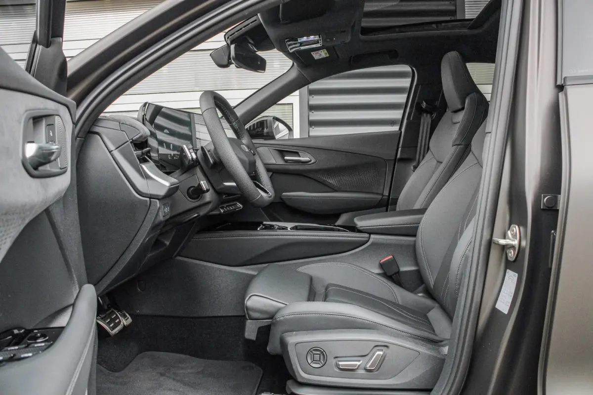 1.5 e-hybrid 272pk S Edition | Panoramadak | Trekhaak | Tech Pro Pakket