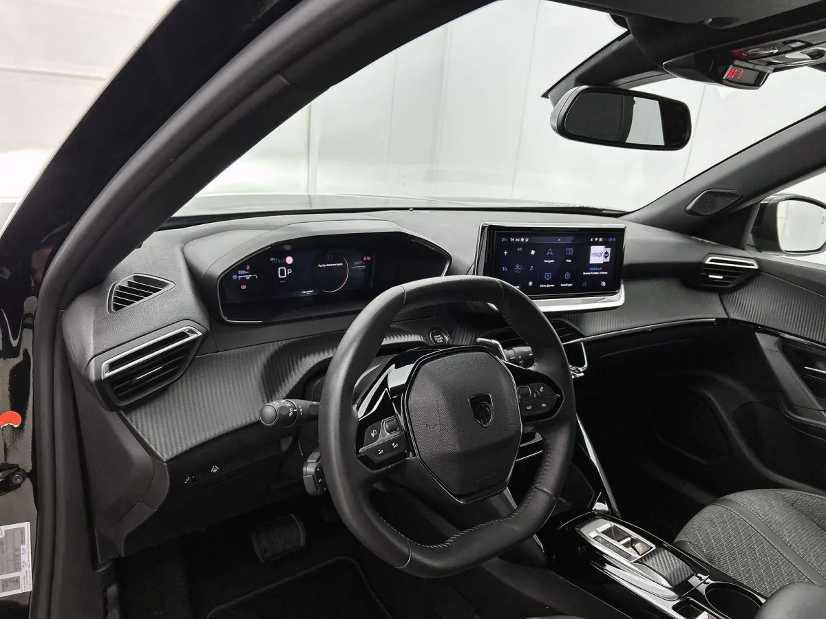1.2 145pk Hybrid Allure Automaat | Navigatie | Adaptieve Cruise Control | LED | 17"LMV | Climate Control | Camera Voor + Achter | Dodehoekdetectie | Apple Carplay/Android Auto |