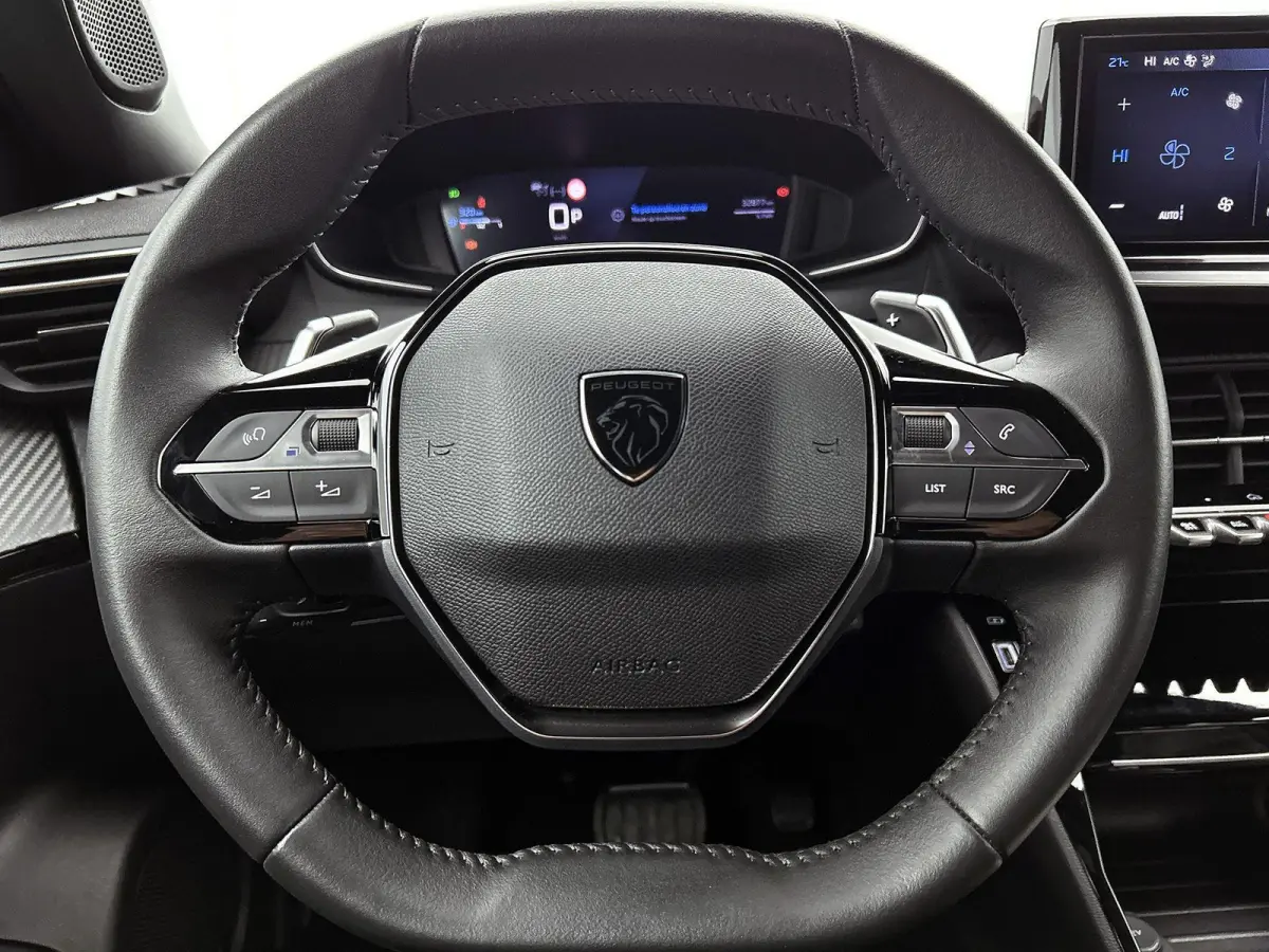 1.2 145pk Hybrid Allure Automaat | Navigatie | Adaptieve Cruise Control | LED | 17"LMV | Climate Control | Camera Voor + Achter | Dodehoekdetectie | Apple Carplay/Android Auto |