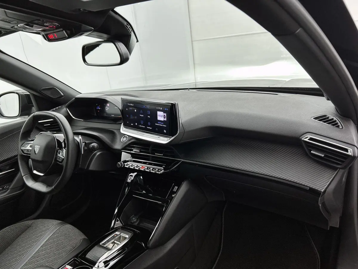 1.2 145pk Hybrid Allure Automaat | Navigatie | Adaptieve Cruise Control | LED | 17"LMV | Climate Control | Camera Voor + Achter | Dodehoekdetectie | Apple Carplay/Android Auto |