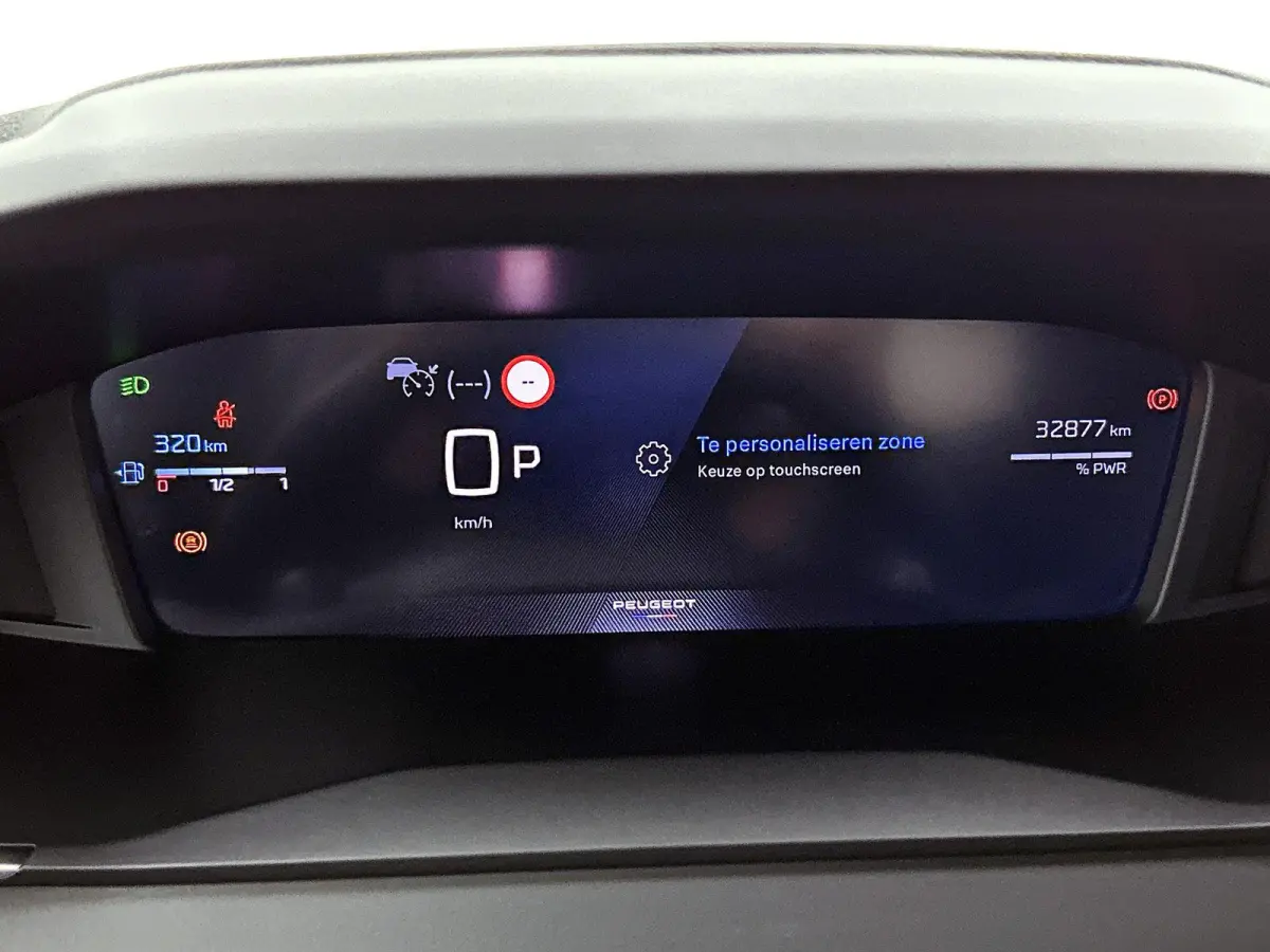 1.2 145pk Hybrid Allure Automaat | Navigatie | Adaptieve Cruise Control | LED | 17"LMV | Climate Control | Camera Voor + Achter | Dodehoekdetectie | Apple Carplay/Android Auto |