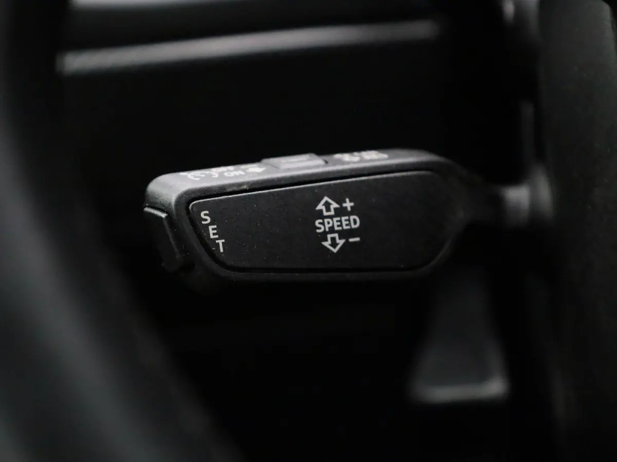 25 TFSI Pro Line APPLE CARPLAY | PDC | AIRCO | DAB | LMV | VIRTUEEL | 12 MAANDEN BOVAG GARANTIE |