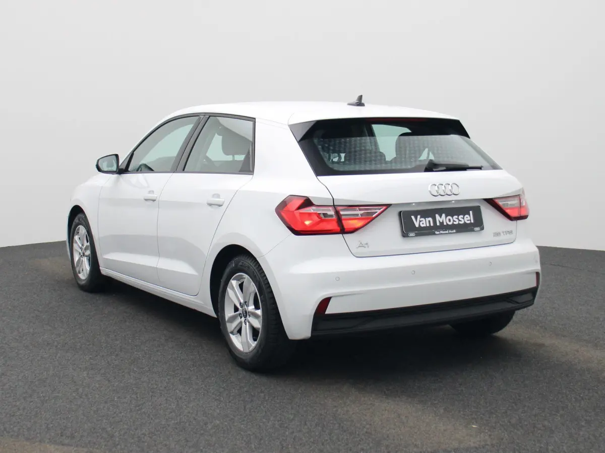 25 TFSI Pro Line APPLE CARPLAY | PDC | AIRCO | DAB | LMV | VIRTUEEL | 12 MAANDEN BOVAG GARANTIE |