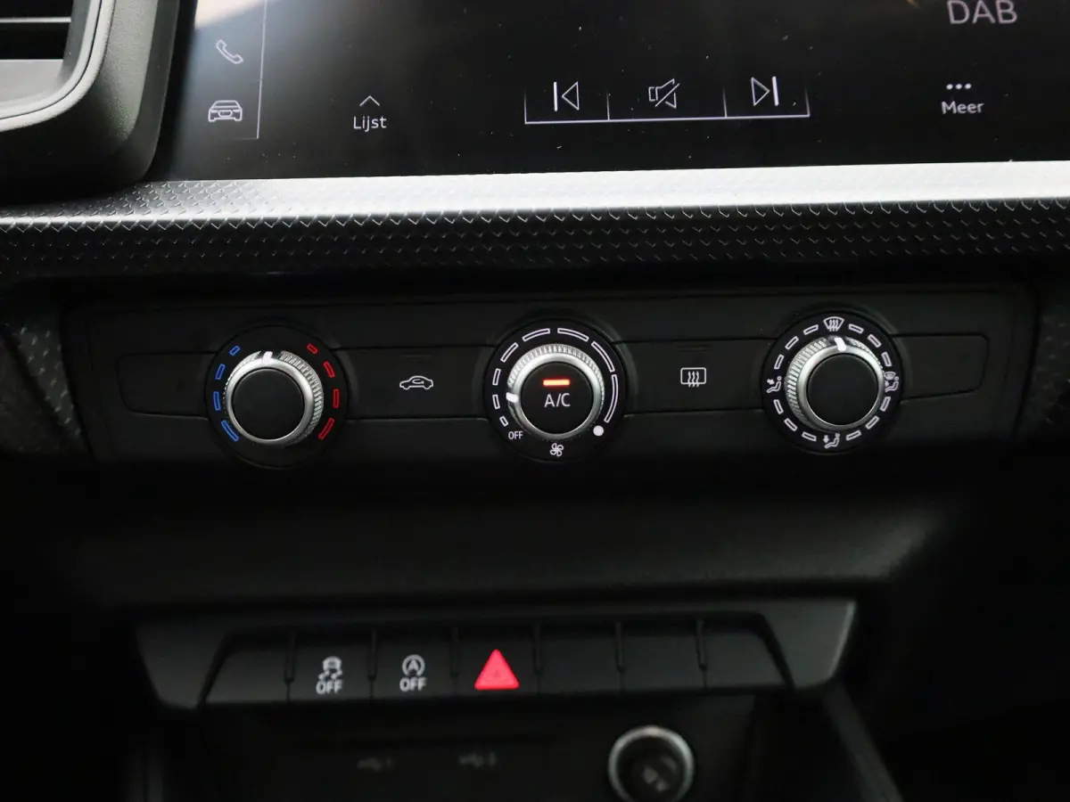 25 TFSI Pro Line APPLE CARPLAY | PDC | AIRCO | DAB | LMV | VIRTUEEL | 12 MAANDEN BOVAG GARANTIE |