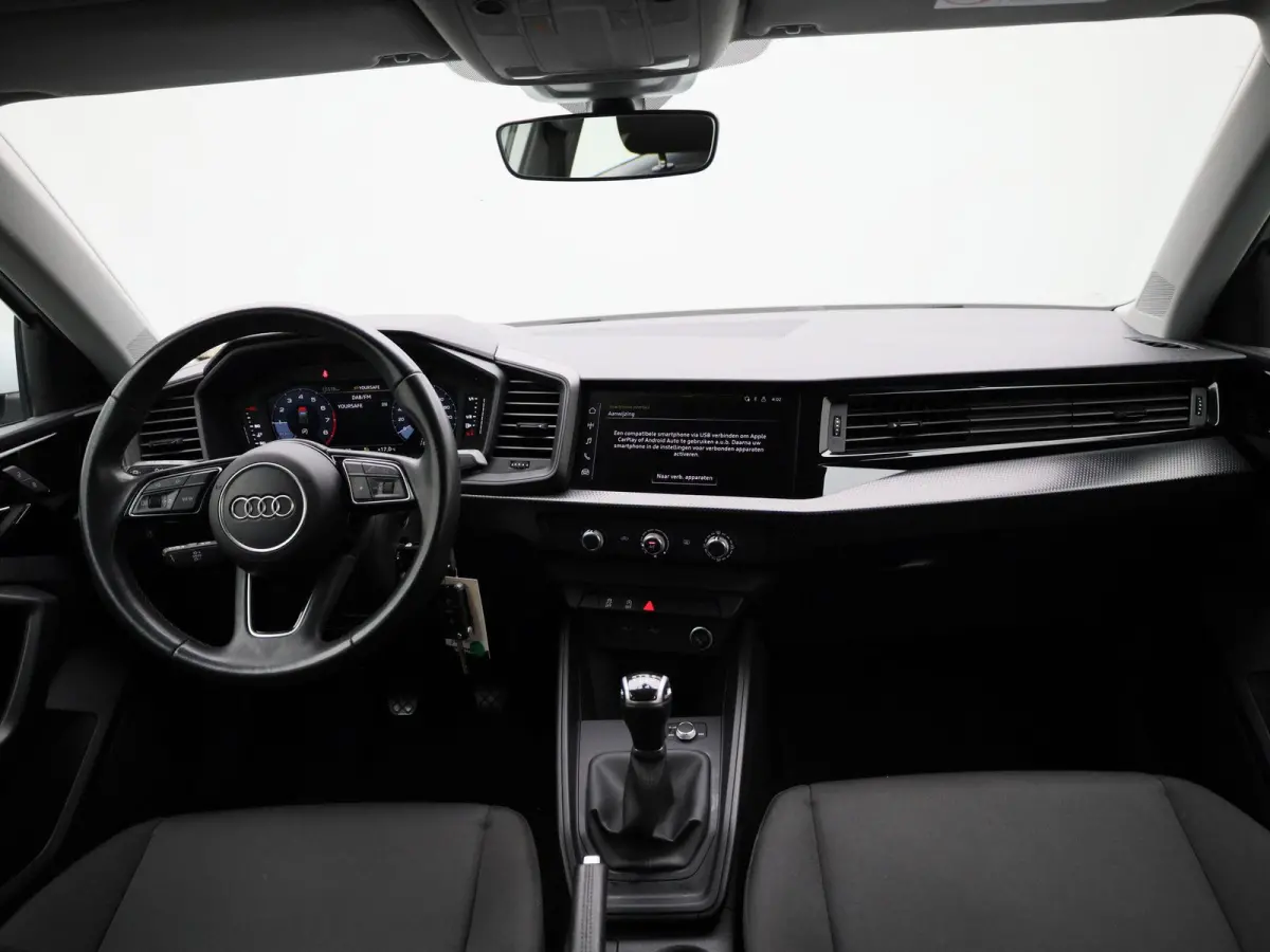 25 TFSI Pro Line APPLE CARPLAY | PDC | AIRCO | DAB | LMV | VIRTUEEL | 12 MAANDEN BOVAG GARANTIE |