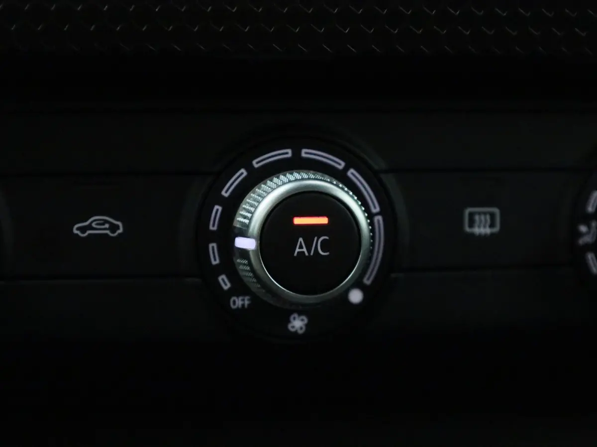 25 TFSI Pro Line APPLE CARPLAY | PDC | AIRCO | DAB | LMV | VIRTUEEL | 12 MAANDEN BOVAG GARANTIE |