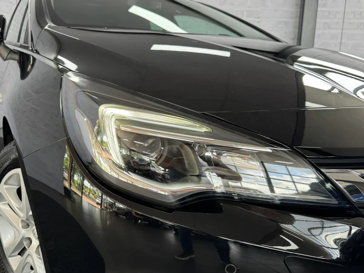 1.0 Online Edition Cruise Control Parkeersensoren Navigatie