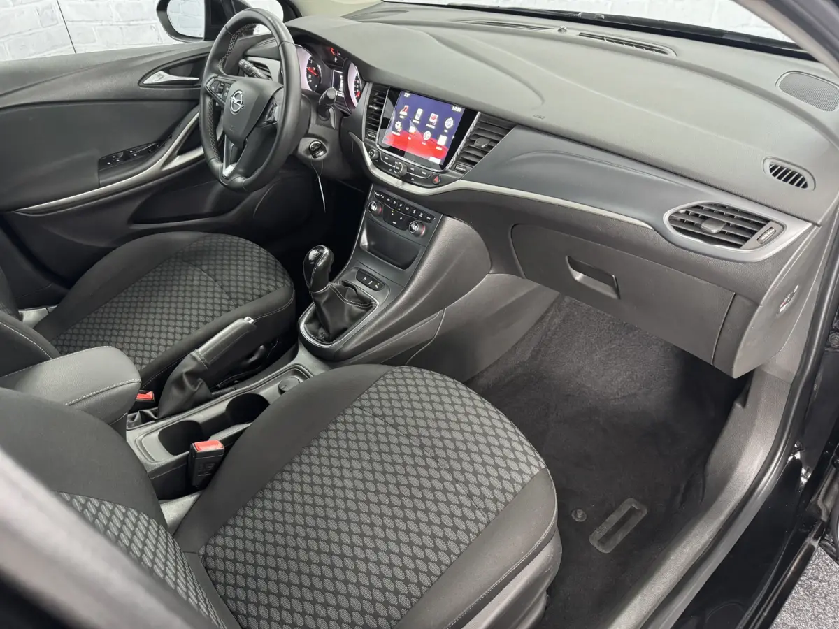 1.0 Online Edition Cruise Control Parkeersensoren Navigatie