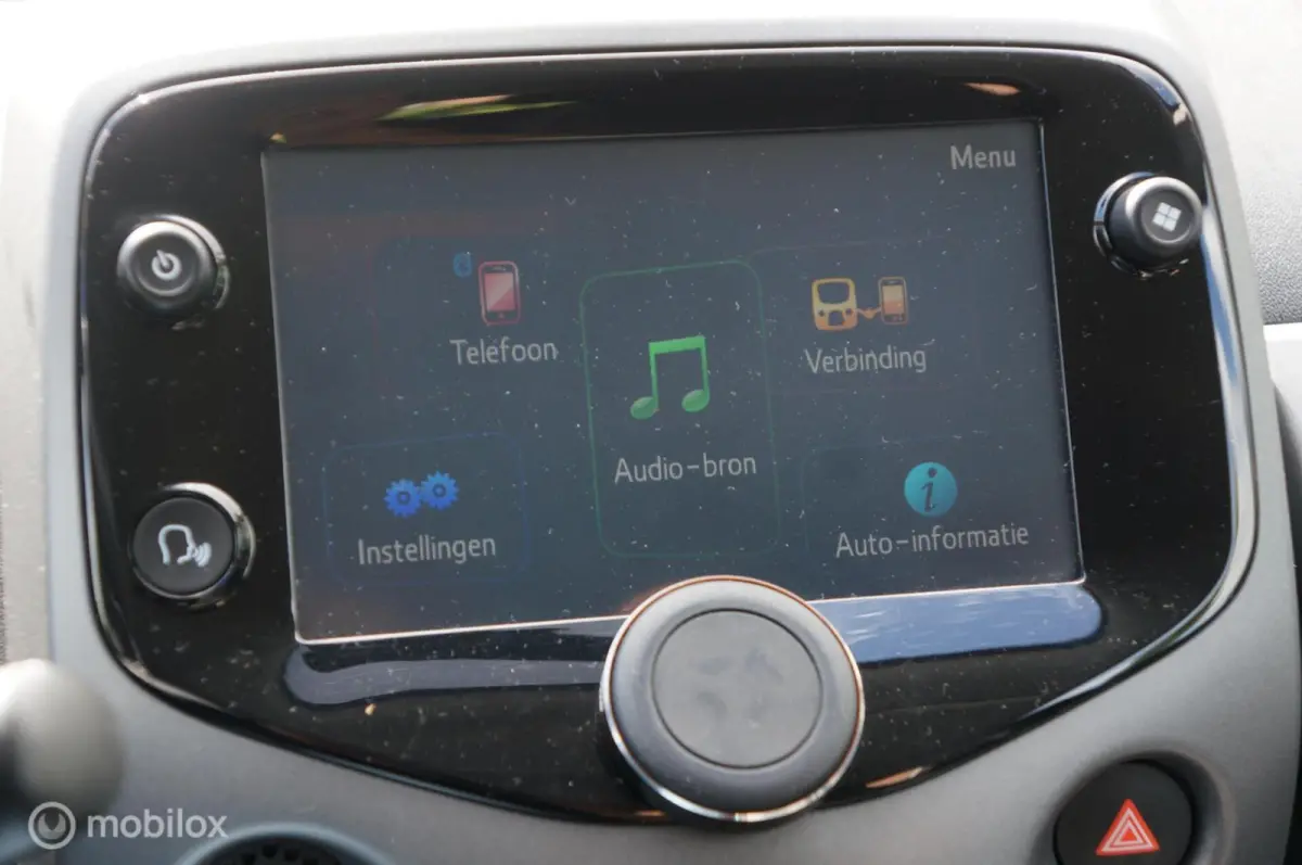 1.0 VVT-i X-Play Airco Apple/Android Lage Km's!