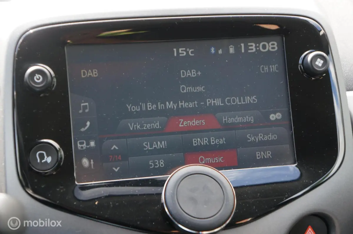 1.0 VVT-i X-Play Airco Apple/Android Lage Km's!