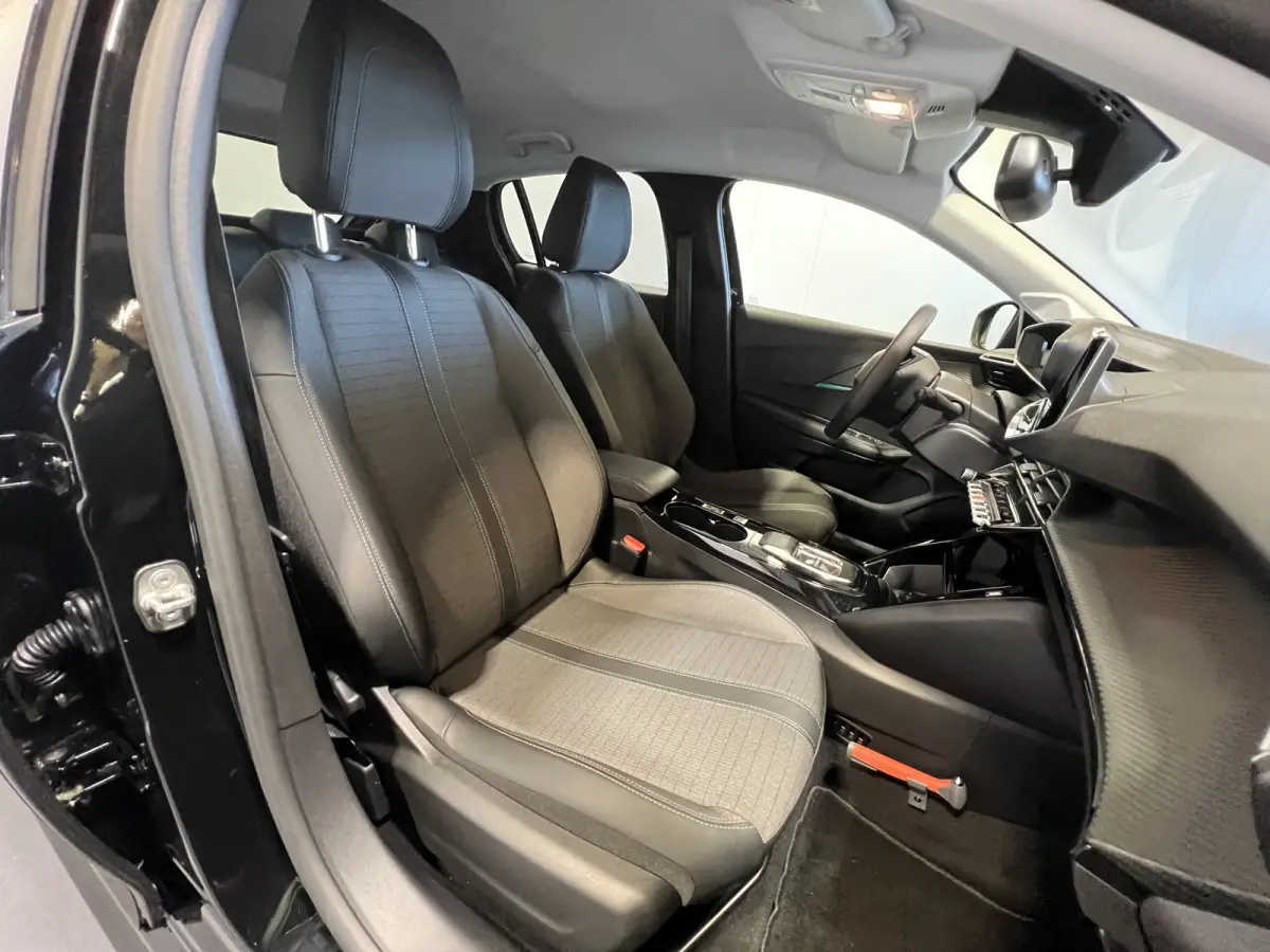 EV Allure Pack 50 kWh | Navigatie/Android/Apple Carplay | LM Velgen 16" | Cruise Control | PDC Achter | LED Koplampen | Airco |