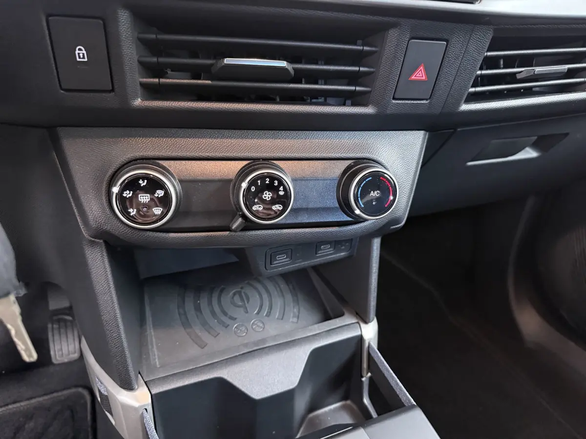 Edition 54 kWh Extended Range | 8 Jaar Garantie | Achteruitrijcamera | Dodehoek detectie | Airco | Draadloze oplader | Cruise Control | NAVI | Apple Carplay / Android Auto | Wi-Fi | LED | 16