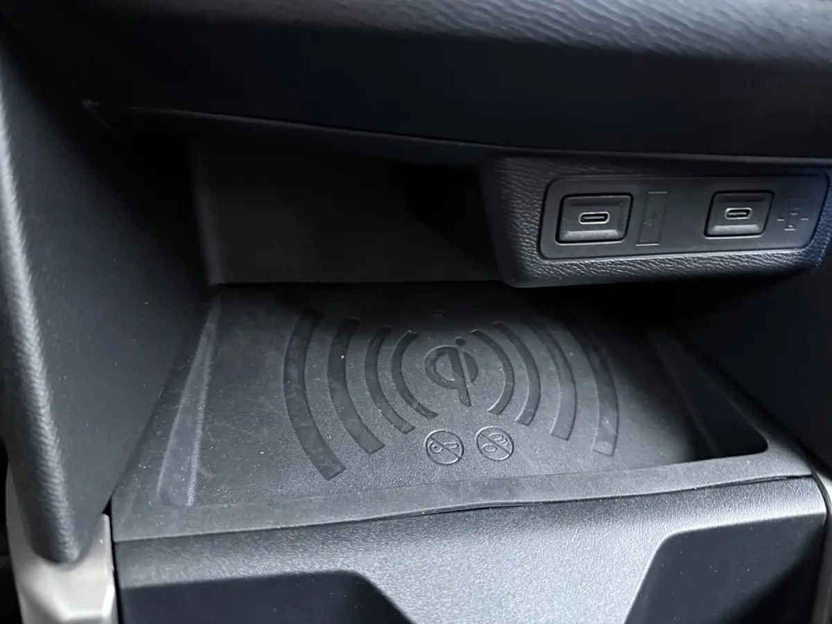 Edition 54 kWh Extended Range | 8 Jaar Garantie | Achteruitrijcamera | Dodehoek detectie | Airco | Draadloze oplader | Cruise Control | NAVI | Apple Carplay / Android Auto | Wi-Fi | LED | 16