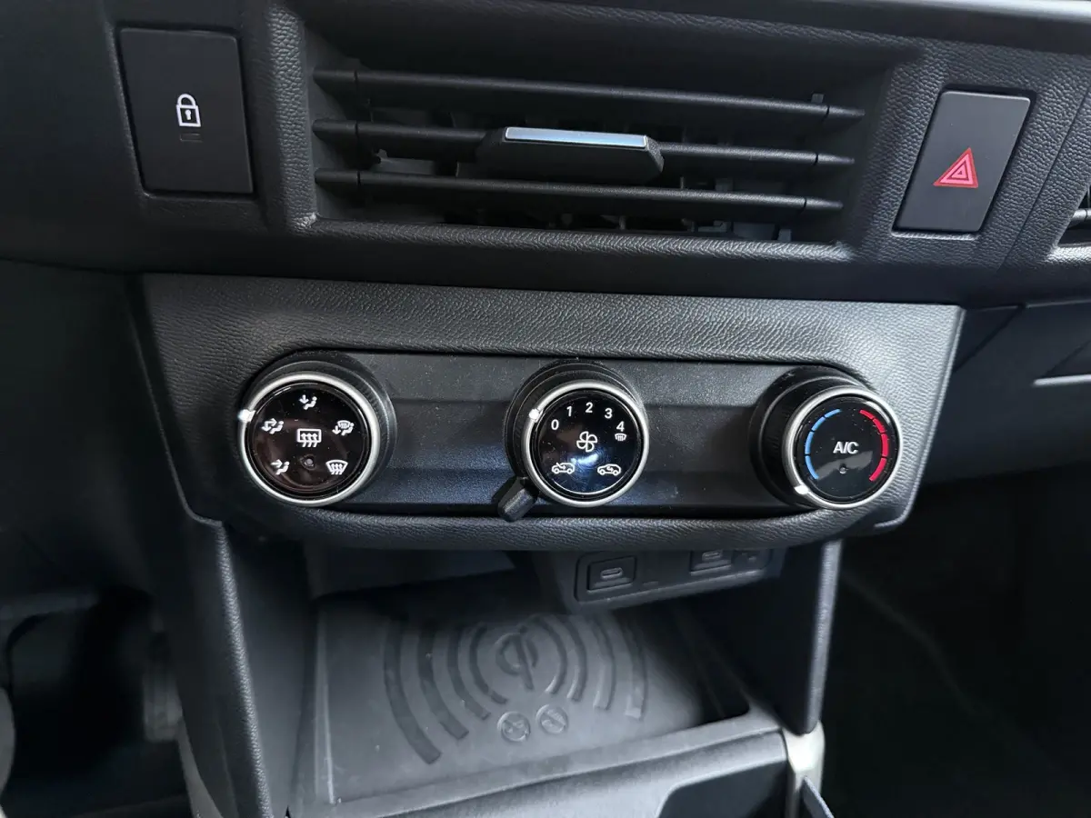 Edition 54 kWh Extended Range | 8 Jaar Garantie | Achteruitrijcamera | Dodehoek detectie | Airco | Draadloze oplader | Cruise Control | NAVI | Apple Carplay / Android Auto | Wi-Fi | LED | 16