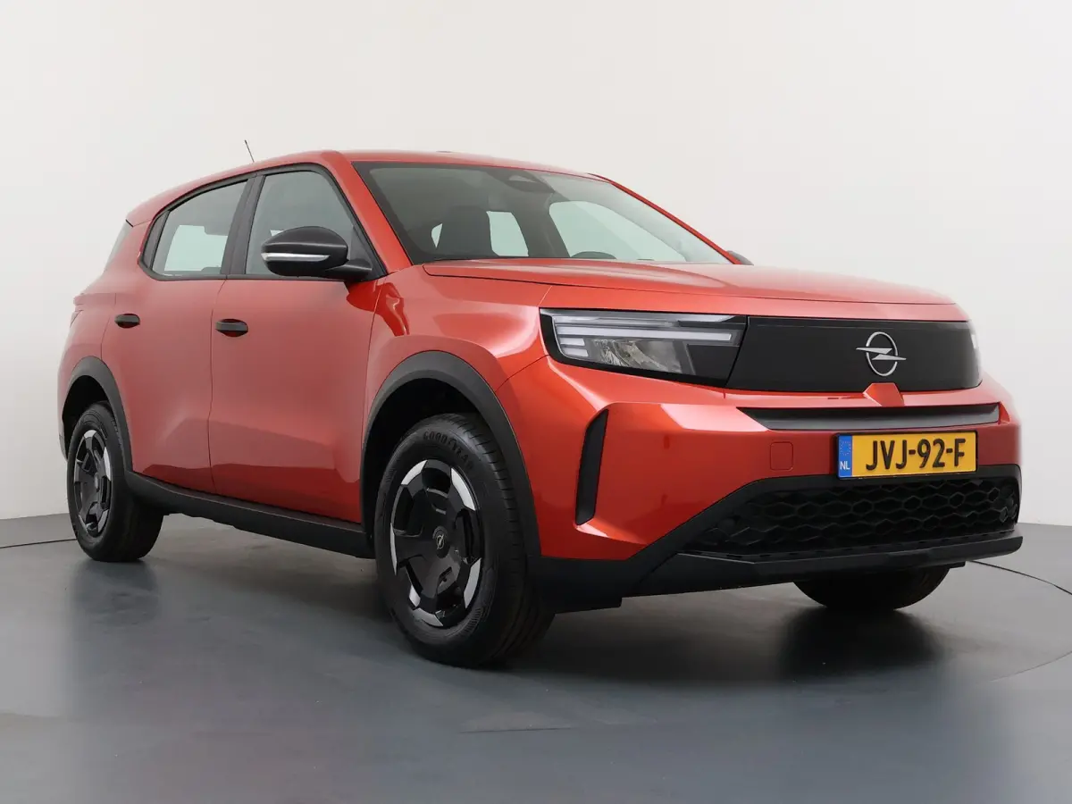 Edition 54 kWh Extended Range | 8 Jaar Garantie | Achteruitrijcamera | Dodehoek detectie | Airco | Draadloze oplader | Cruise Control | NAVI | Apple Carplay / Android Auto | Wi-Fi | LED | 16