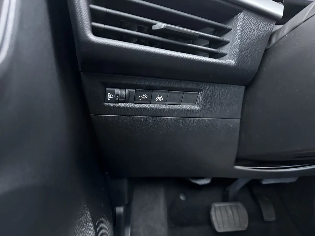 Edition 54 kWh Extended Range | 8 Jaar Garantie | Achteruitrijcamera | Dodehoek detectie | Airco | Draadloze oplader | Cruise Control | NAVI | Apple Carplay / Android Auto | Wi-Fi | LED | 16