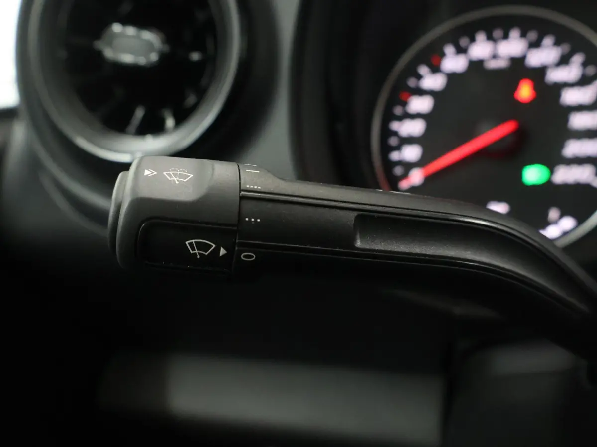 110 CDI | 95 PK | L2 | Parkeercamera | Bluetooth | Cruise Control | Certified