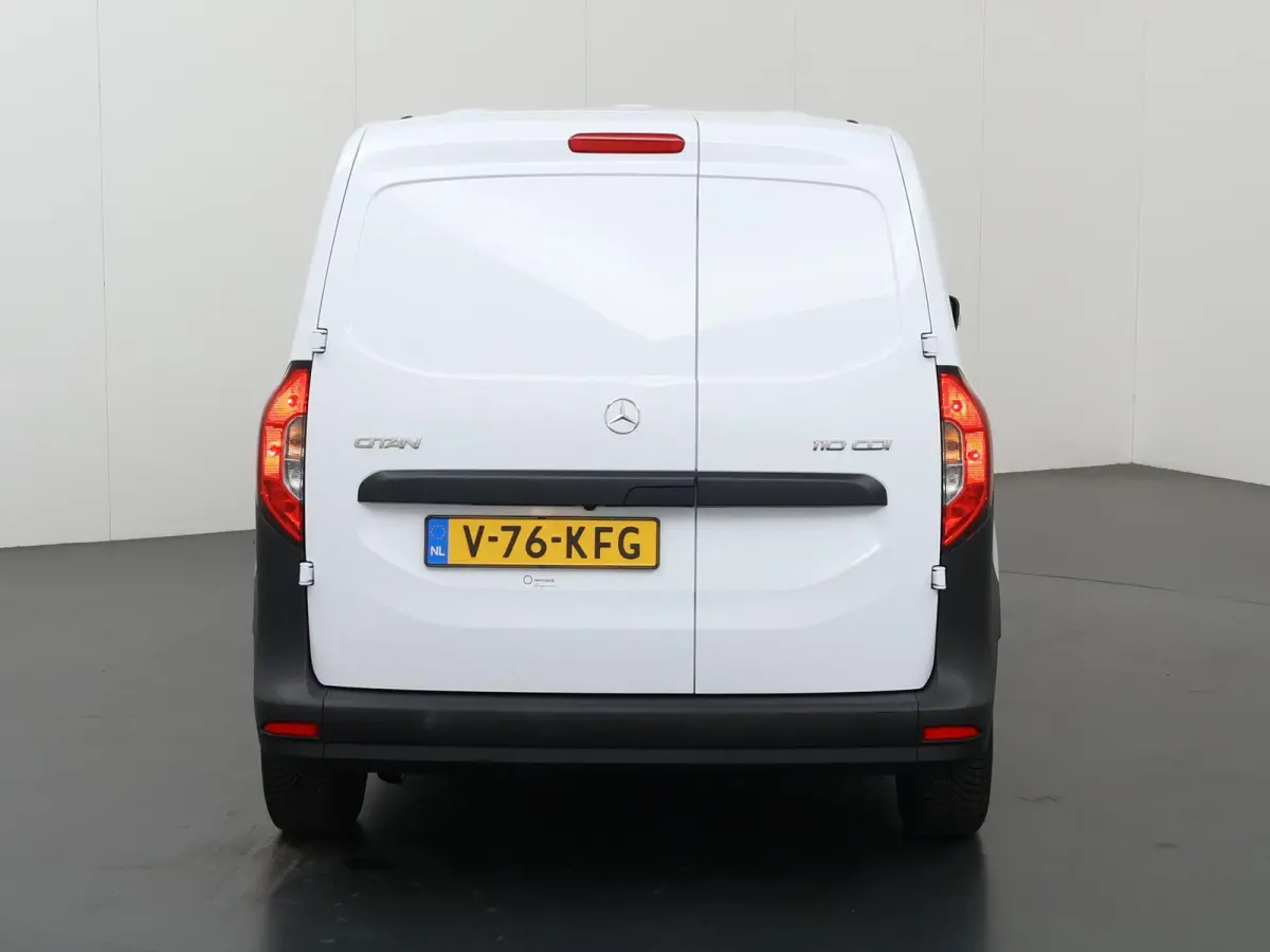 110 CDI | 95 PK | L2 | Parkeercamera | Bluetooth | Cruise Control | Certified