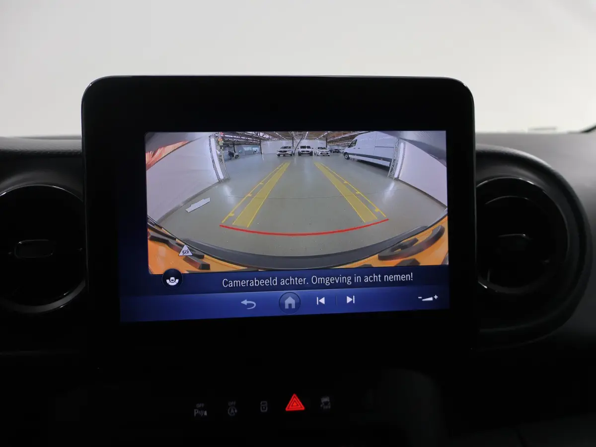 110 CDI | 95 PK | L2 | Parkeercamera | Bluetooth | Cruise Control | Certified