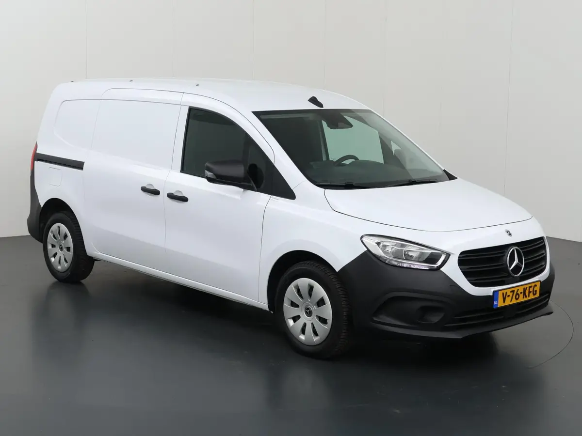 110 CDI | 95 PK | L2 | Parkeercamera | Bluetooth | Cruise Control | Certified