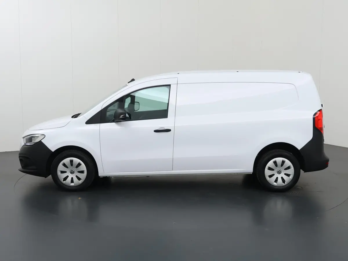 110 CDI | 95 PK | L2 | Parkeercamera | Bluetooth | Cruise Control | Certified