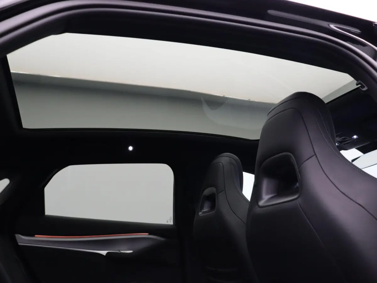Comfort 82.5 kWh | 482km WLTP | Panoramadak | Dynaudio | Lederen Bekleding |
