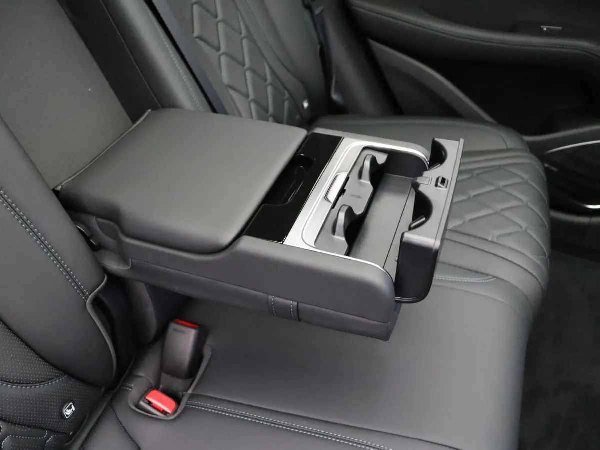 Comfort 82.5 kWh | 482km WLTP | Panoramadak | Dynaudio | Lederen Bekleding |