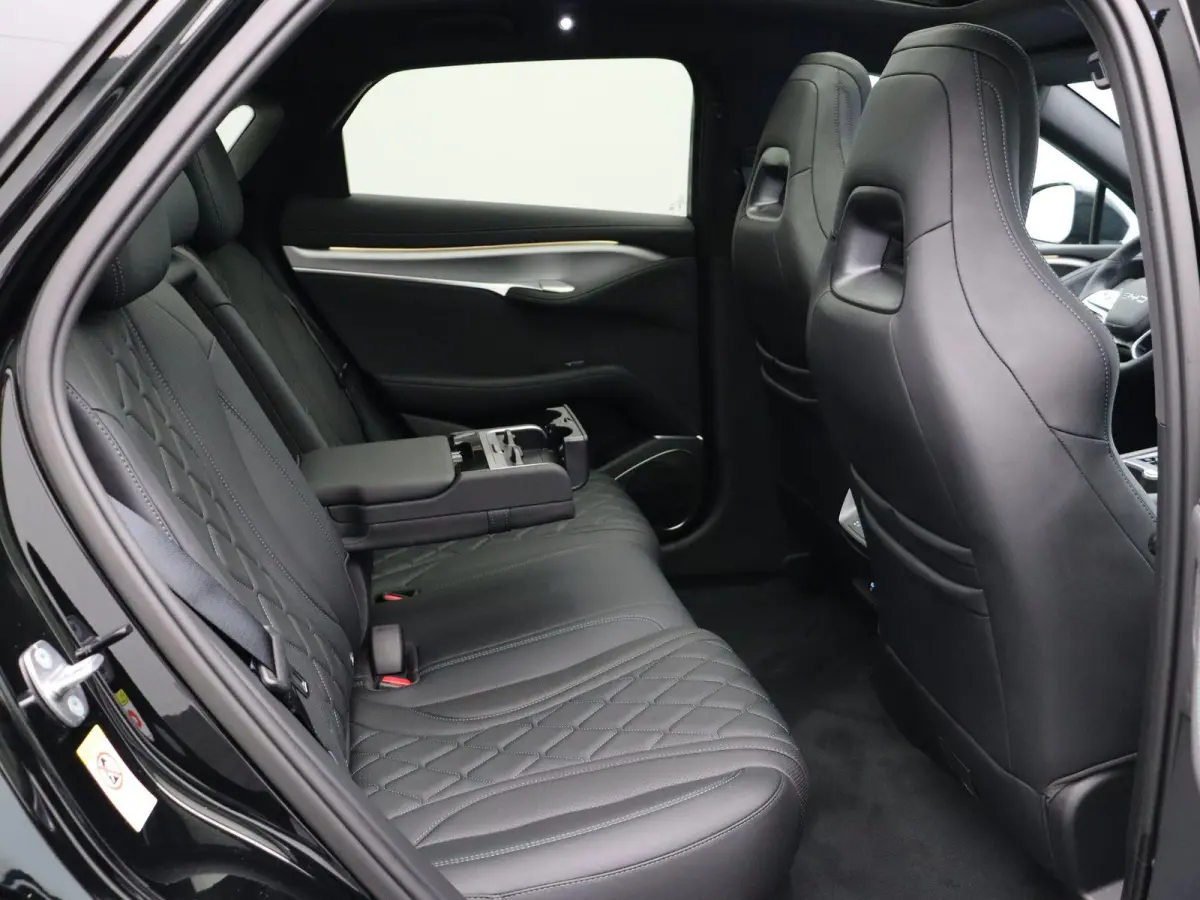 Comfort 82.5 kWh | 482km WLTP | Panoramadak | Dynaudio | Lederen Bekleding |