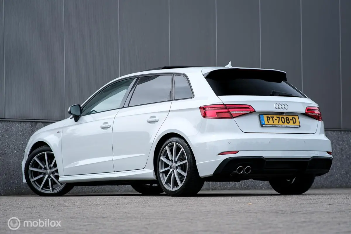 1.5 TFSI Sport S Line Edition | Panorama | Automaat | Sportstoelen | LED | NAP NL auto |