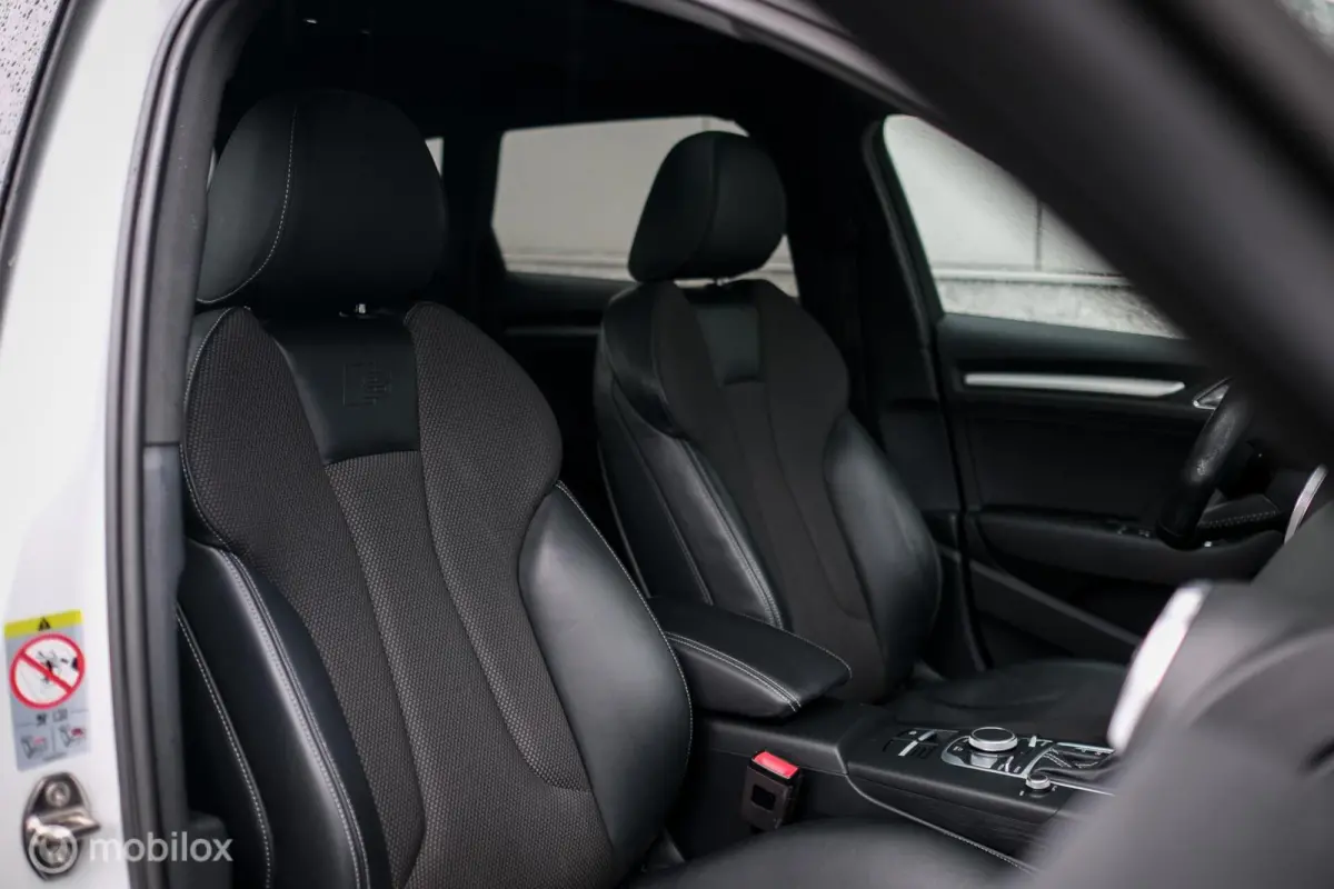 1.5 TFSI Sport S Line Edition | Panorama | Automaat | Sportstoelen | LED | NAP NL auto |