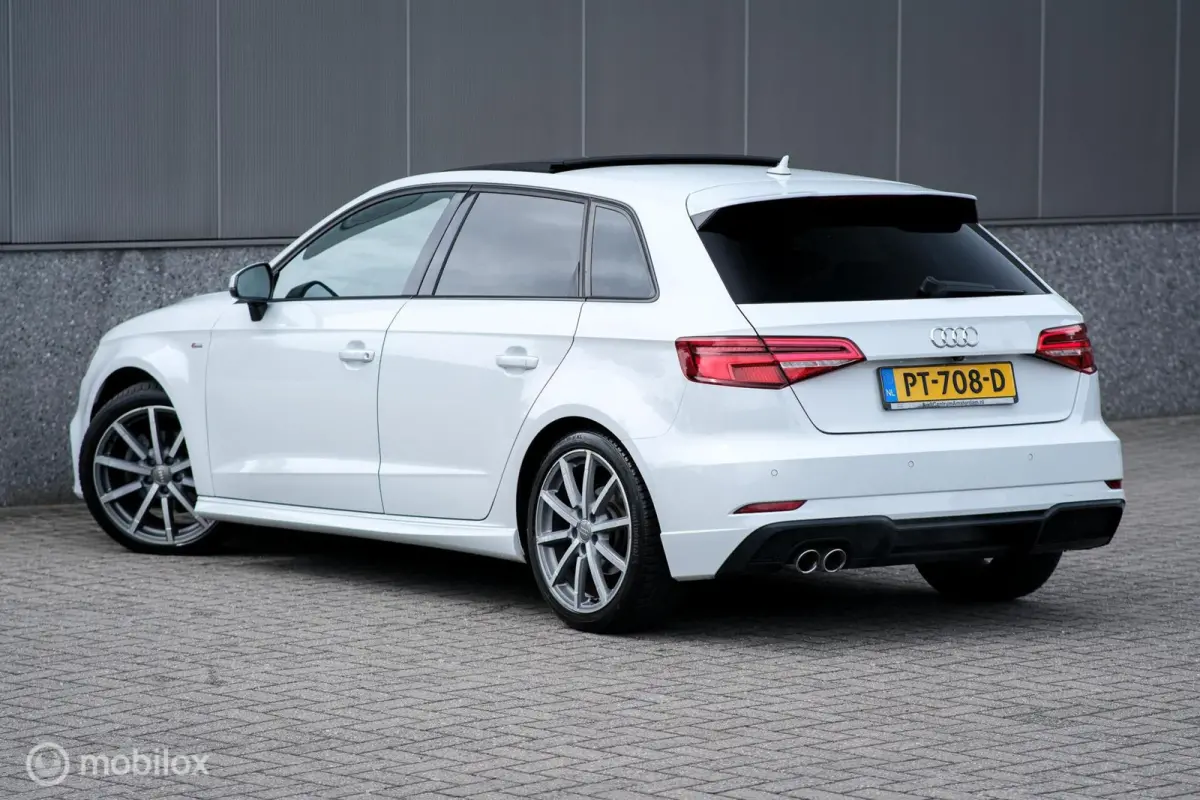 1.5 TFSI Sport S Line Edition | Panorama | Automaat | Sportstoelen | LED | NAP NL auto |