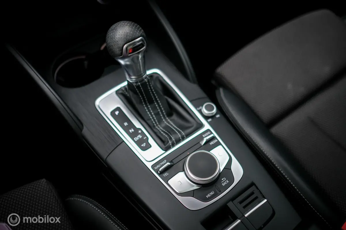 1.5 TFSI Sport S Line Edition | Panorama | Automaat | Sportstoelen | LED | NAP NL auto |