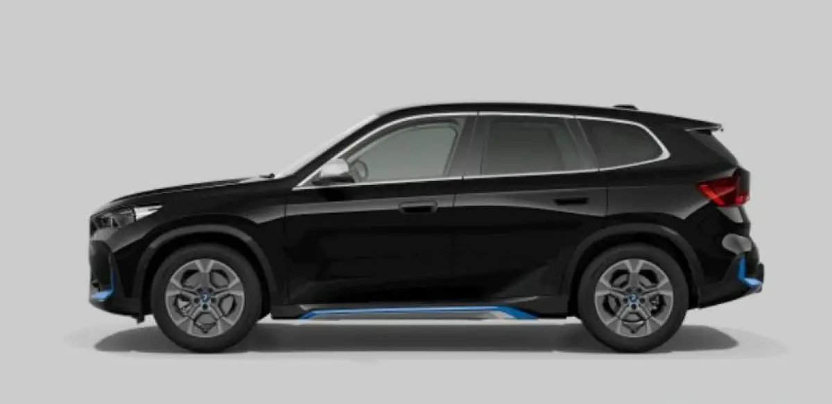 xDrive30 xLine - Comfort Access - Getinte Ruiten - Grootlichtassistent - Interieurlijst Schwarz hoogglans - Raamomlijsting BMW Individual aluminium satiniert -