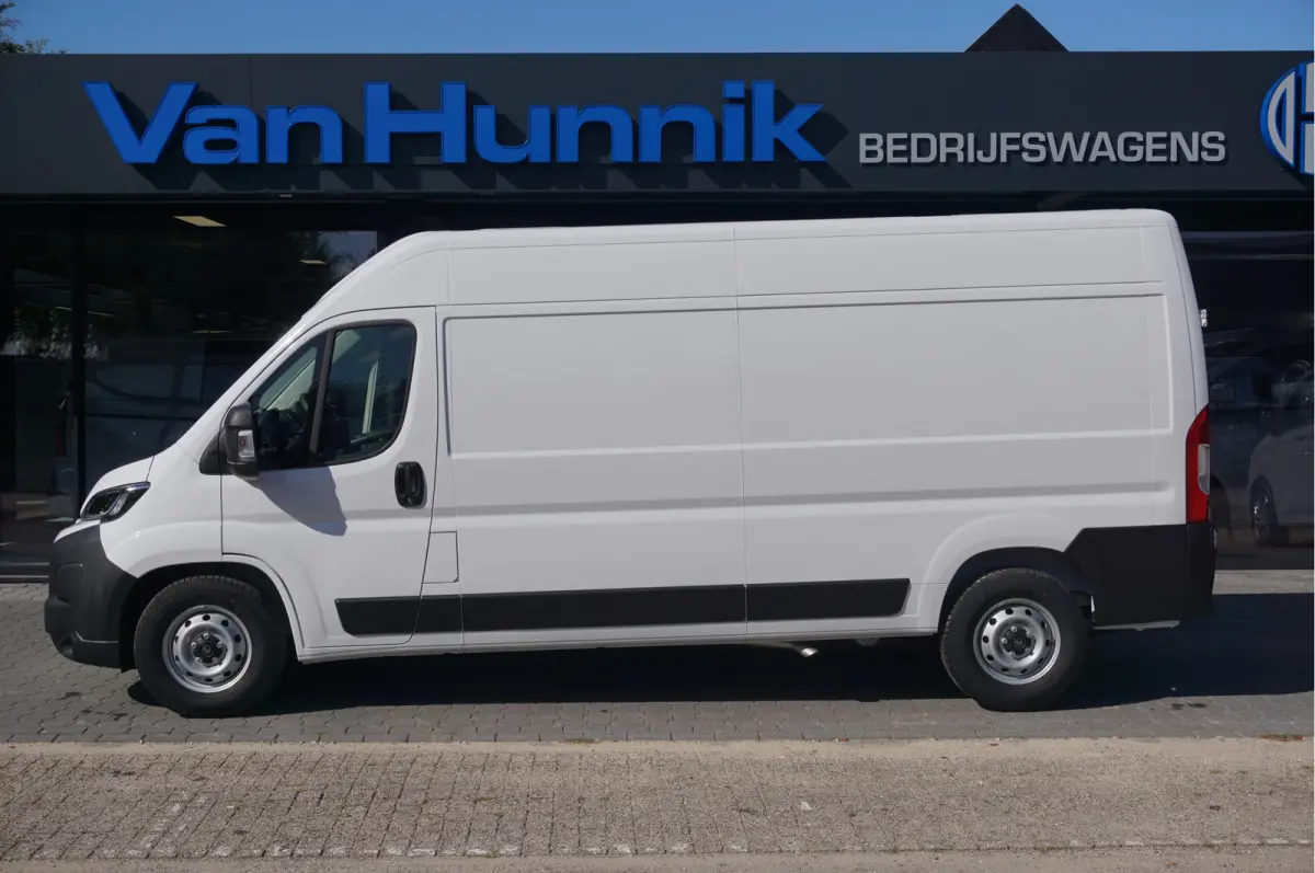 35 2.2 EAT8 140PK Automaat L3H2 BPM VRIJ!! 10" Navi, Climate, Camera, LED, 270º Deur Betimmering!! NR. J075*