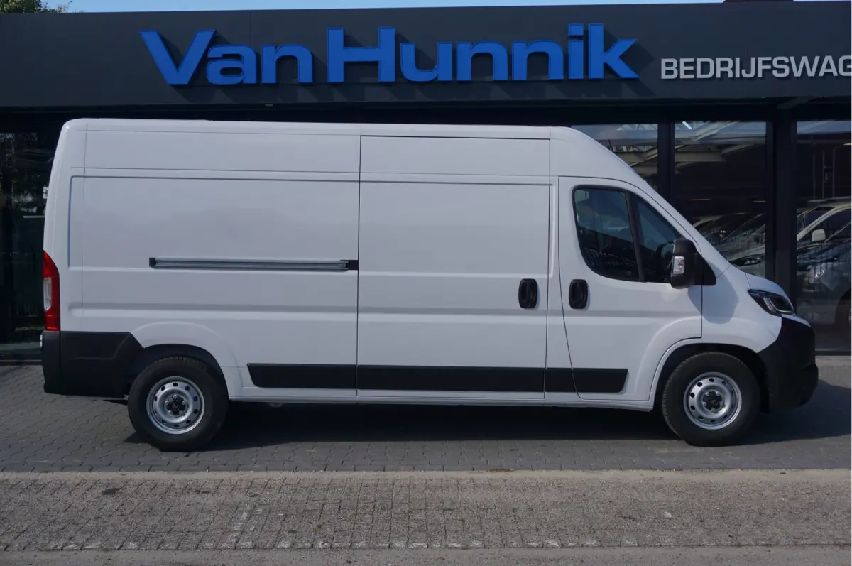 35 2.2 EAT8 140PK Automaat L3H2 BPM VRIJ!! 10" Navi, Climate, Camera, LED, 270º Deur Betimmering!! NR. J075*