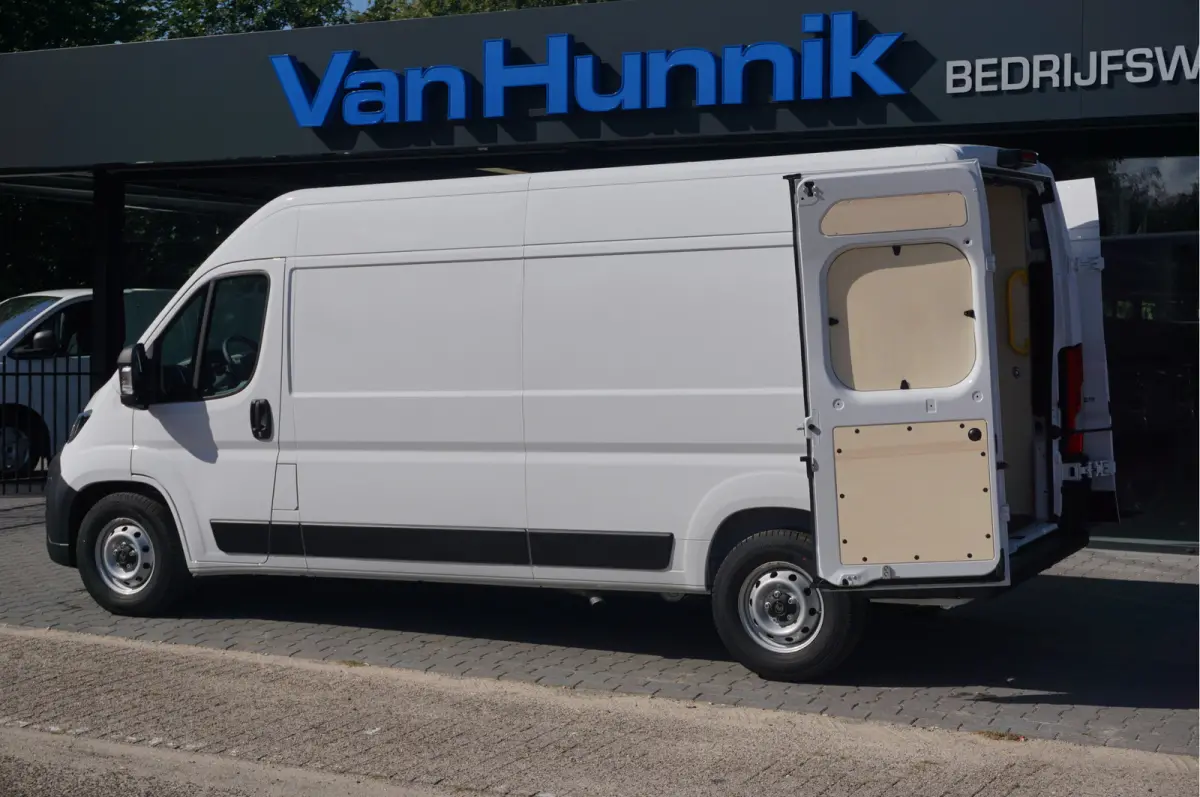 35 2.2 EAT8 140PK Automaat L3H2 BPM VRIJ!! 10" Navi, Climate, Camera, LED, 270º Deur Betimmering!! NR. J075*
