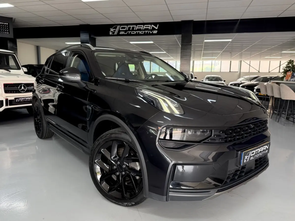 1.5 Plug-in Hybrid 261PK BLACK EDITION 360 CAM