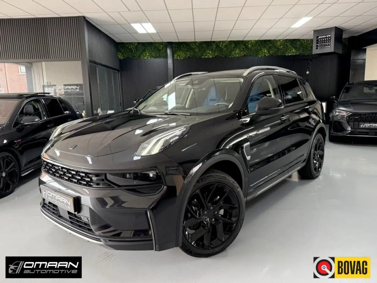 1.5 Plug-in Hybrid 261PK BLACK EDITION 360 CAM