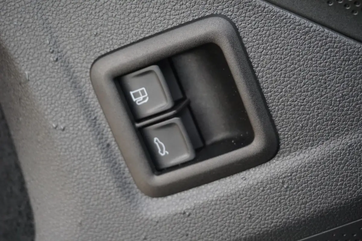 1.5 eHybrid 272pk R-Line Edition | SoH 95% | Panoramadak | Trekhaak | Leren Interieur