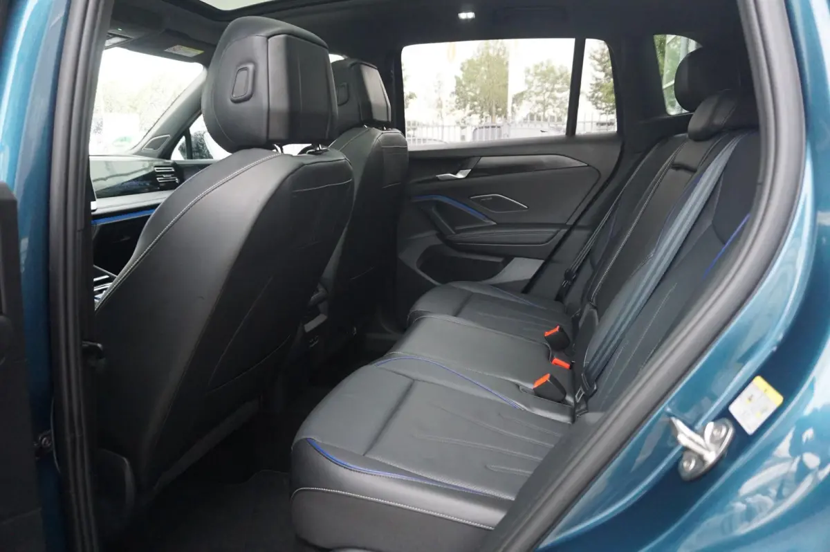 1.5 eHybrid 272pk R-Line Edition | SoH 95% | Panoramadak | Trekhaak | Leren Interieur