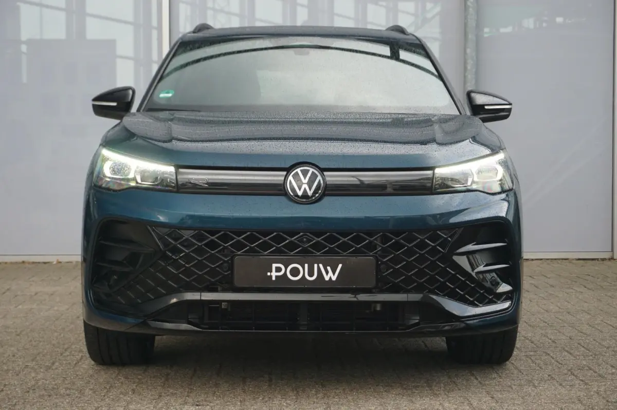 1.5 eHybrid 272pk R-Line Edition | SoH 95% | Panoramadak | Trekhaak | Leren Interieur
