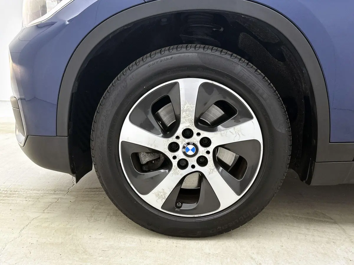 sDrive20i