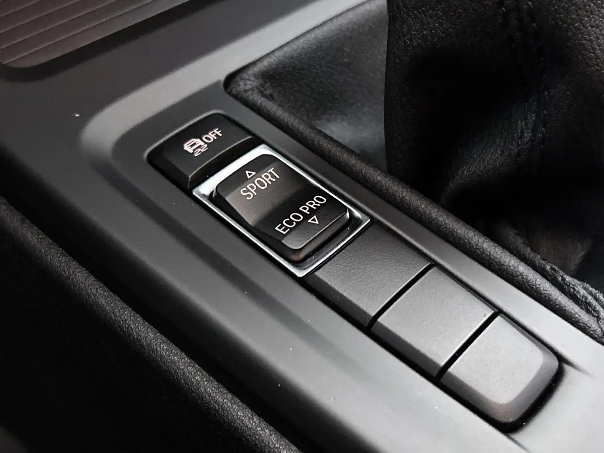 sDrive20i