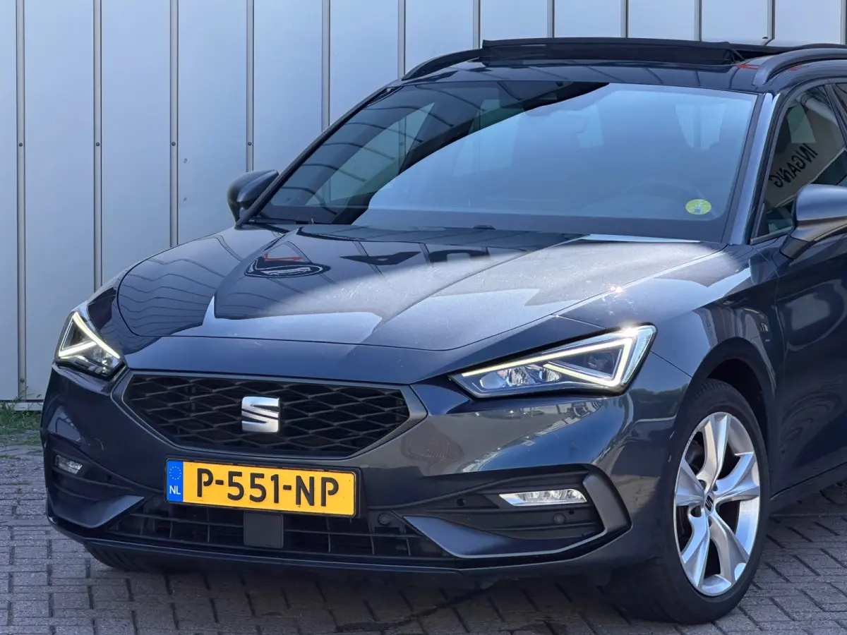 2.0 TDI FR PANO/LED/CAMERA/CLIMA/ Business Intense AUT
