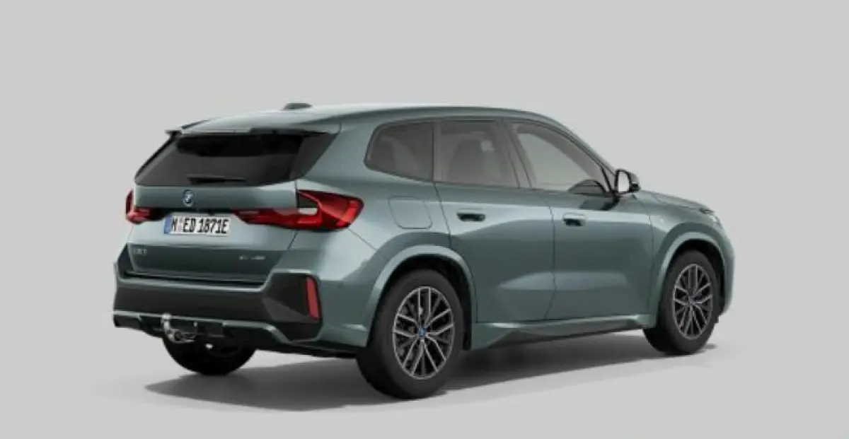 xDrive30 M Sport - Trekhaak - Driving Assistant Professional - Head up - Harman Kardon - Getinte Ruiten - Parking Assistant Plus - Comfort Access - Actieve bestuurdersstoel -