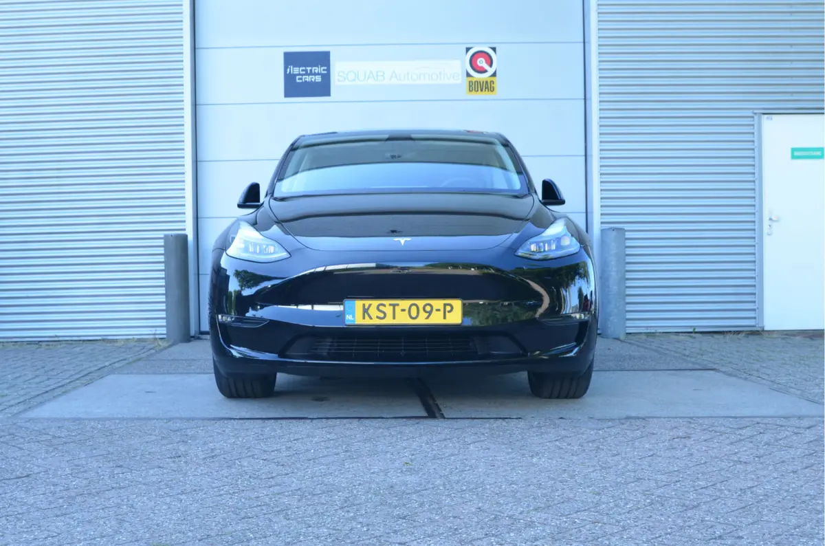 Long Range AWD 75 kWh Trekhaak (1.600kg), AutoPilot3.0 Ryzen